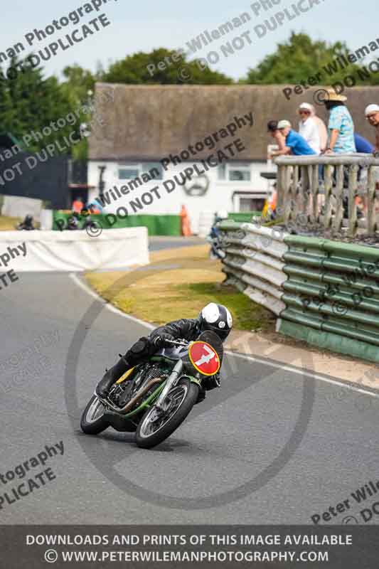 Vintage motorcycle club;eventdigitalimages;mallory park;mallory park trackday photographs;no limits trackdays;peter wileman photography;trackday digital images;trackday photos;vmcc festival 1000 bikes photographs